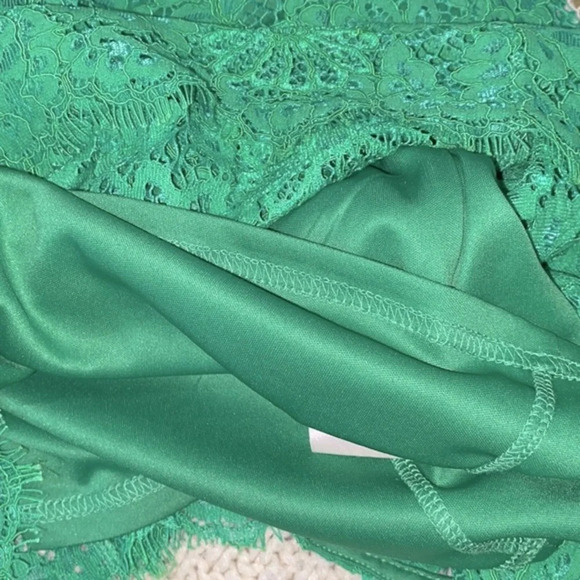 Nanette Lepore green lace top size xsmall - Picture 6 of 9